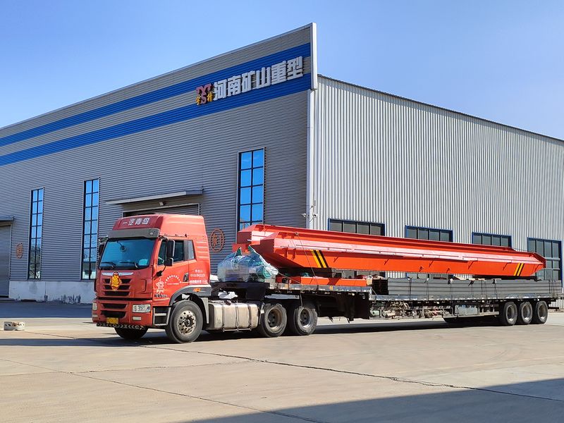 電動單梁起重機，LD20t-26.8m，4臺，發(fā)往石家莊交付客戶使用。