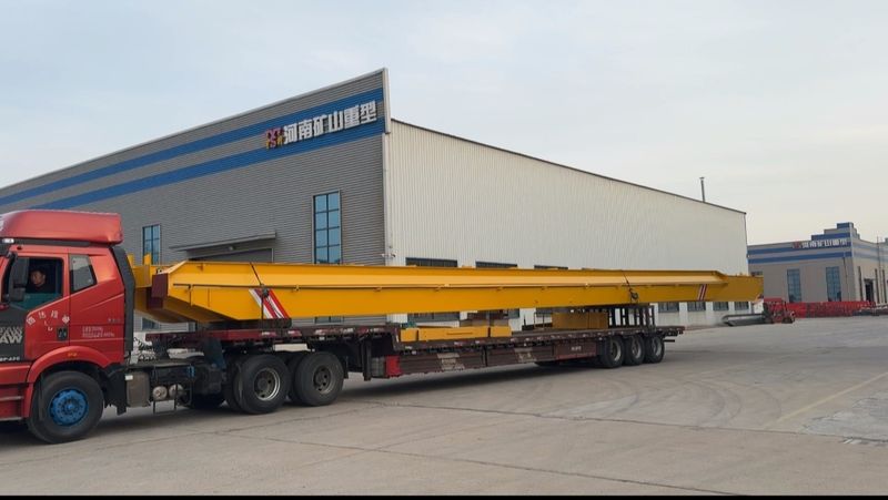 電動(dòng)葫蘆橋式起重機(jī) LH10t-27.95m 電動(dòng)單梁起重機(jī) LD5t—23.3m 制作完成，發(fā)往浙江省金華市交付客戶使用
